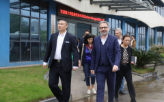 热烈欢迎意大利圭迪佐洛市市长一行莅临我司参观！